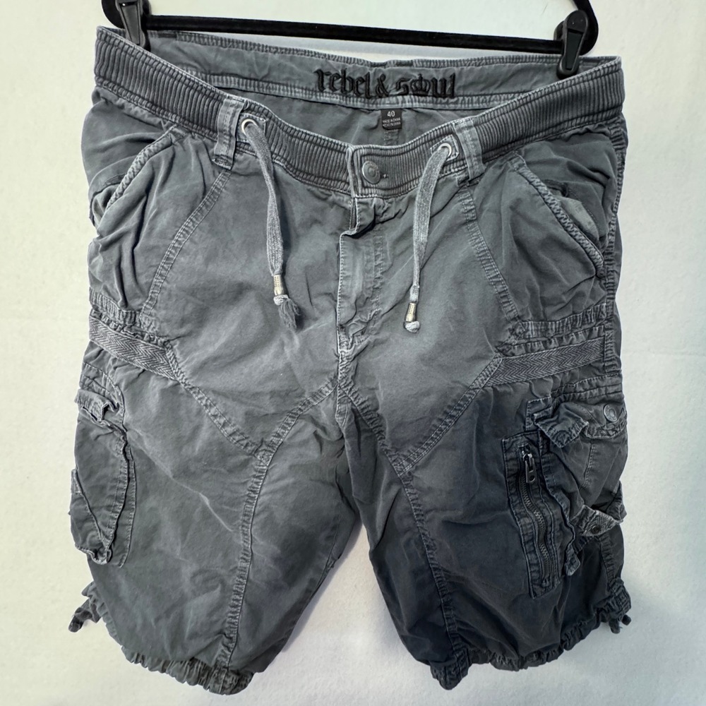 Rebel & Soul Men's Gray Cargo Shorts Size 40 Drawstring Waist Y2K Grunge Utility